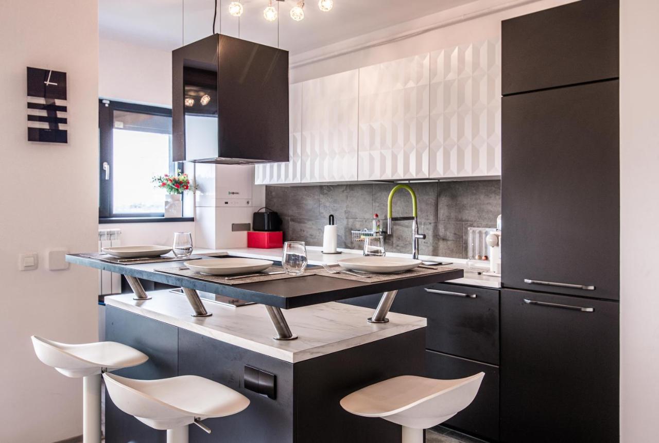 2-Room Penthouse Plaza Residence P1 Bukarest Kültér fotó